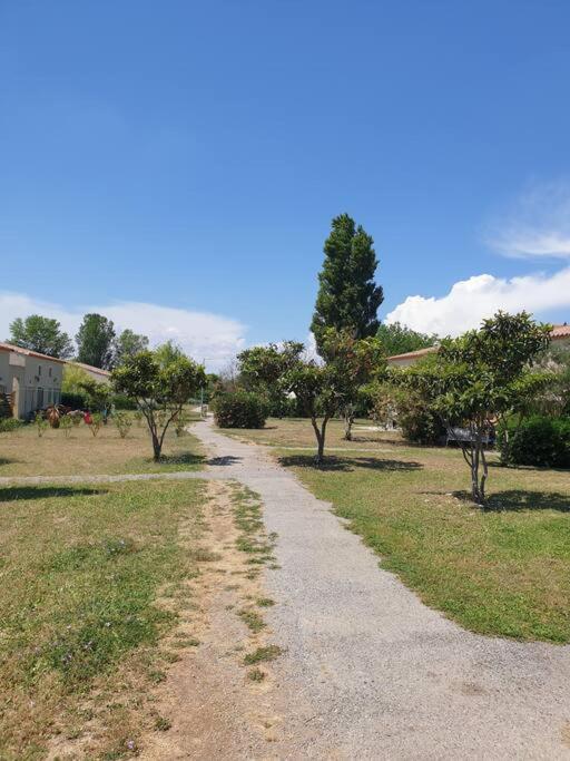 Agreable Villa En Petite Camargue 35 M2 Wifi Gallargues-le-Montueux Luaran gambar
